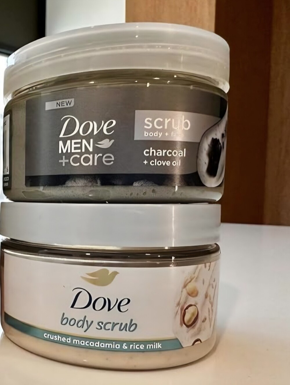 Body Scrub Duo — Charcoal + Crushed Macadamia Dove Limited Edition Holiday 3,5oz